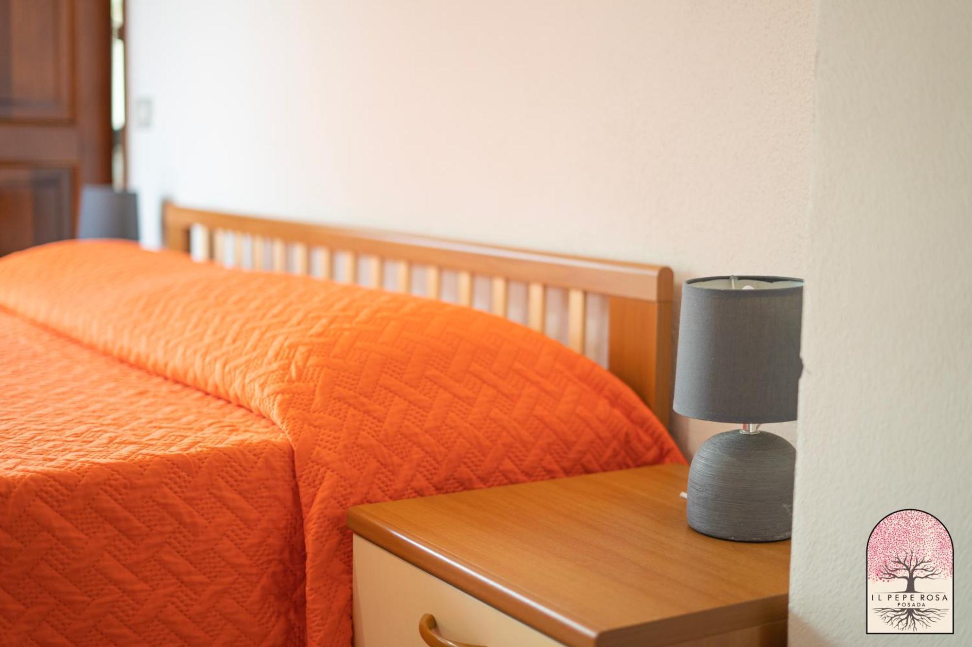 Bed and Breakfast Il Pepe Rosa Posada  Zewnętrze zdjęcie
